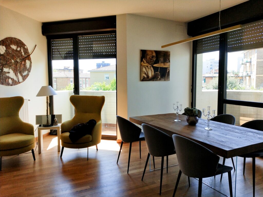 CASA C Rinnovo di finiture, luci e arredo